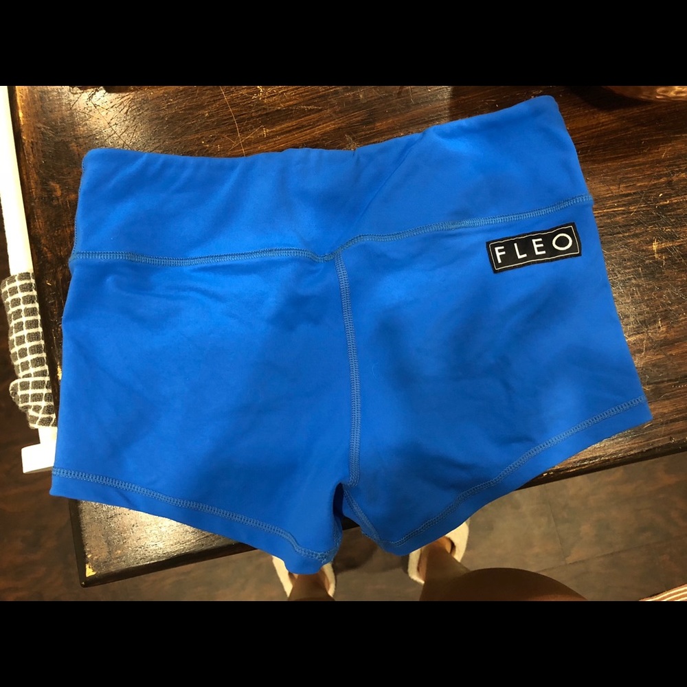 Fleo shorts M